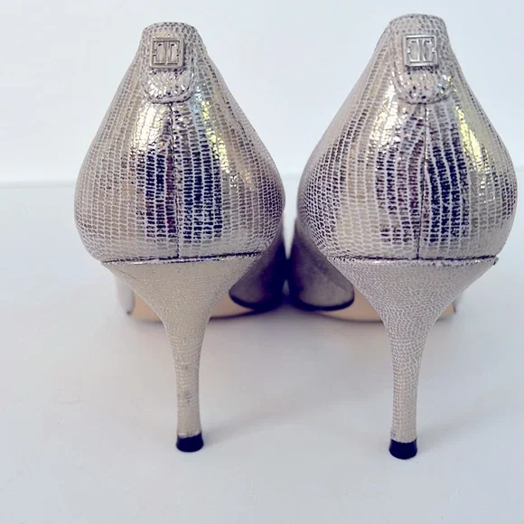 Ivanka Trump Silver Metallic Pumps - Picture 7 of 8